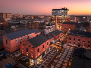 Monopolis Łódź o zmierzchu - Fot. PATRYK GRĄDYS Fotografia Patryk Grądys