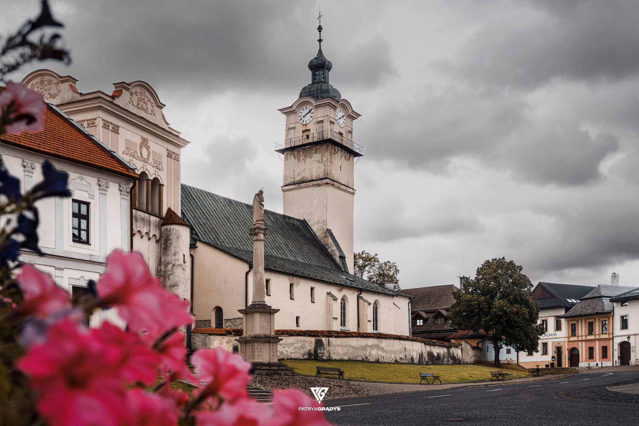 PGF PatrykGradys Watermark 00524